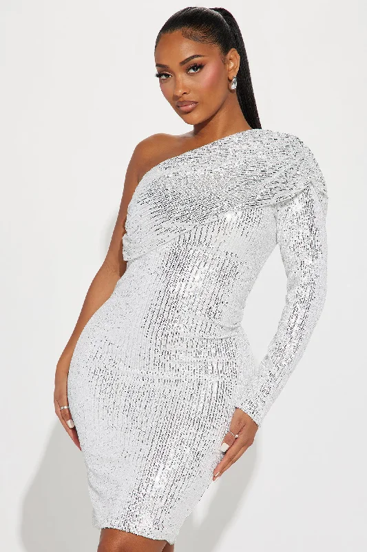 Alexia Sequin Midi Dress - Silver