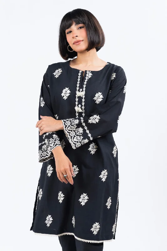 Dyed Embroidered Slub Kurti