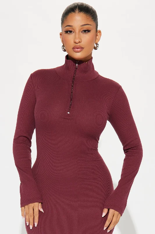 Quynn Quarter Zip Ribbed Midi Dress - Burgundy