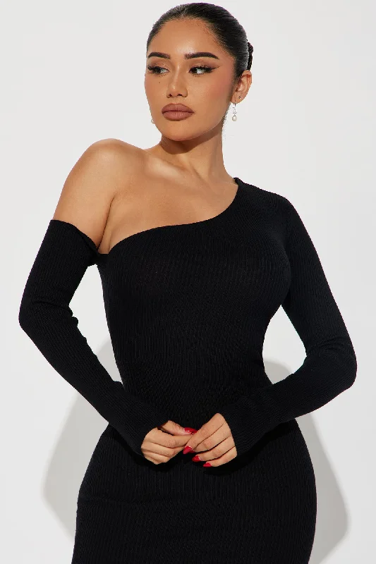 Shes Ready To Go Midi Sweater Dress - Black