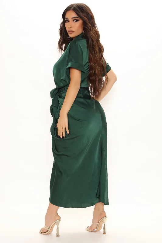 Stuck In The City Satin Midi Dress - Hunter