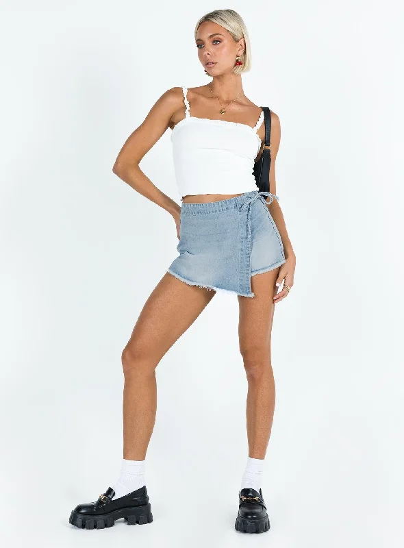 Bowden Skort Light Wash Denim