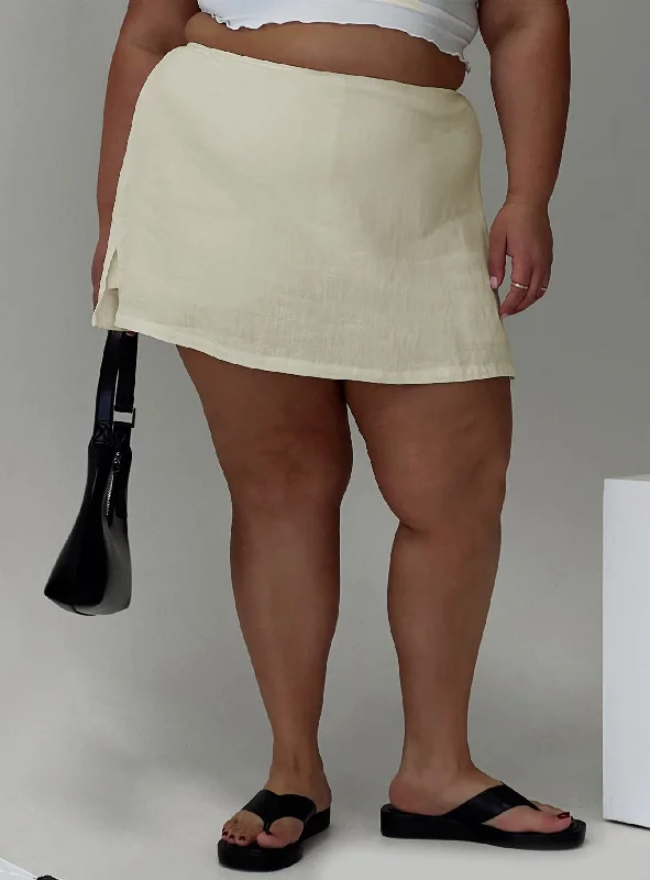 Gigi Skort Linen Cream Curve