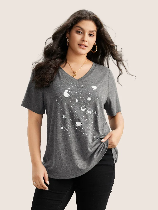 Moon and Star Print V Neck T-shirt