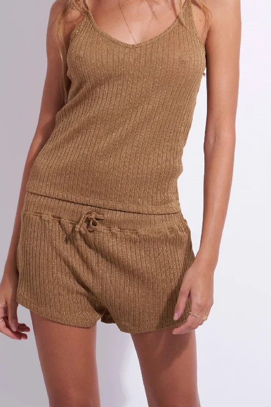 Short Gia In Tan