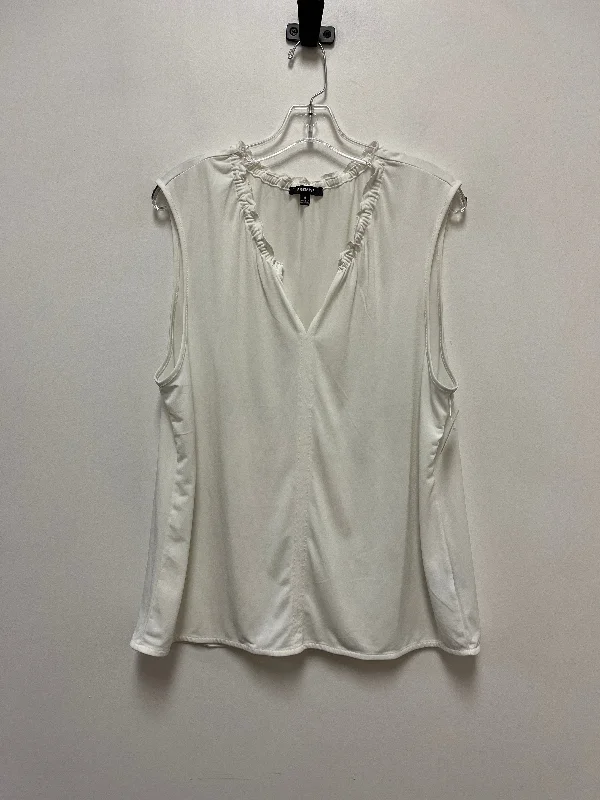 Top Sleeveless By Premise In White, Size: Xl